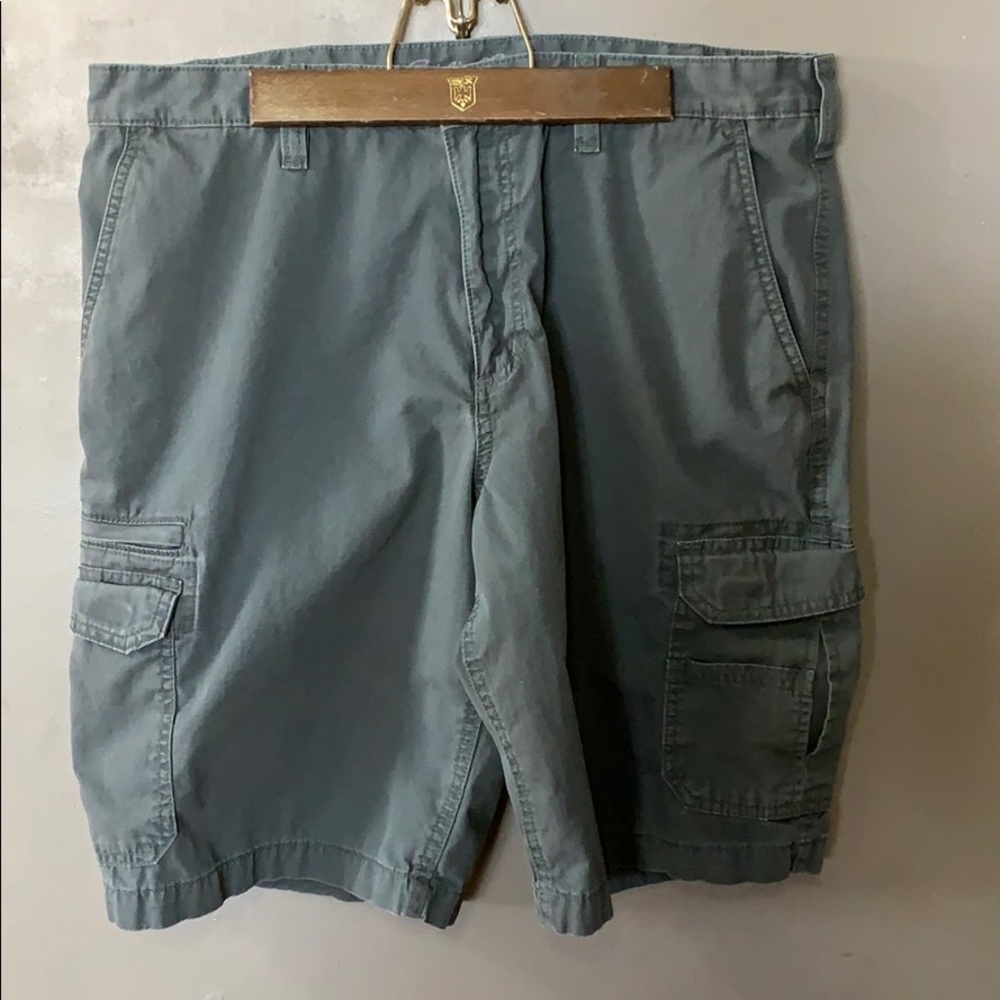 Eddie Bauer cargo shorts